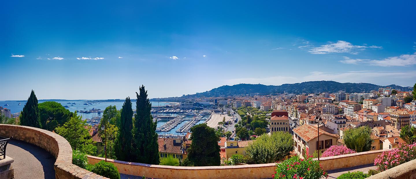 A photo looking down over the French Riviera.